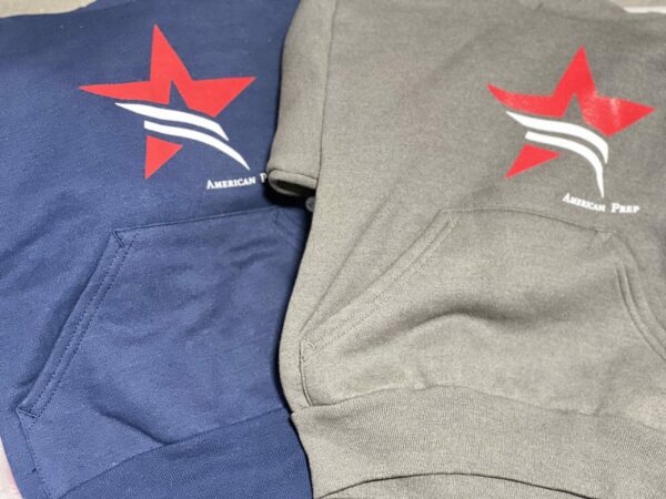 HOODED SWEATSHIRT – STAR